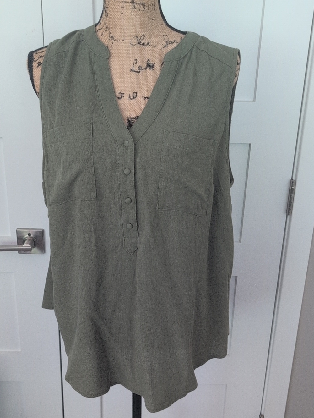 Sleeveless Button-Front Women’s Top - Olive Green